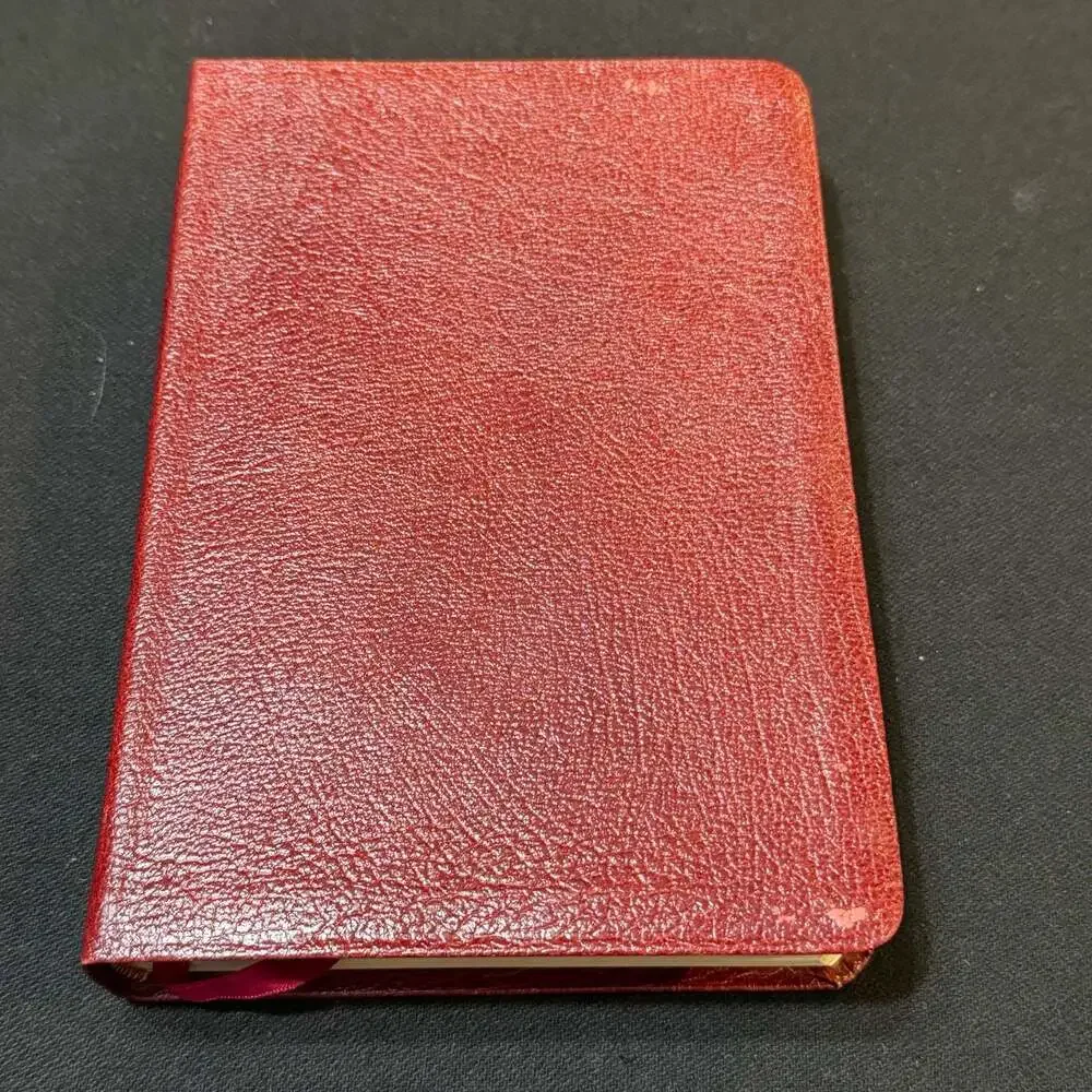 Thomas Nelson Giant Print Bible New American Standard Leather 526BG